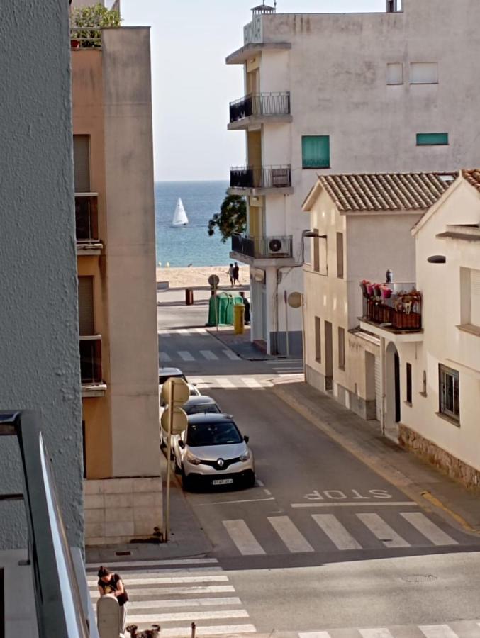 Apartament Edifici Simbat a 150m de la platja Apartment Palamós Exterior foto