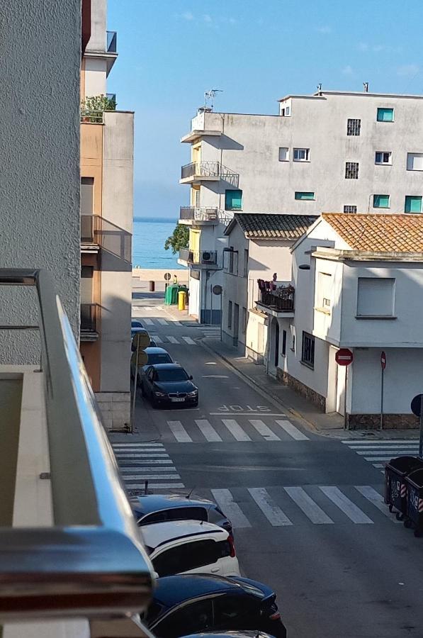 Apartament Edifici Simbat a 150m de la platja Apartment Palamós Exterior foto